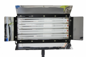 Đèn kino Flo 4 bóng DMX