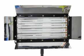 Đèn kino Flo 4 bóng DMX