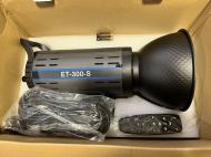 Đèn Led Studio ET 300S Chỉnh màu 3200-5600K Ngàm Bowen, Hãng ZSYB